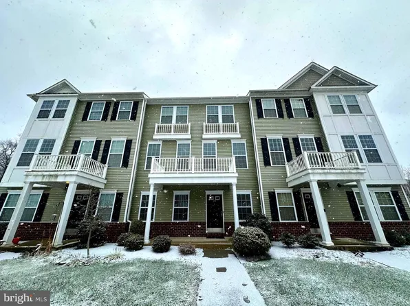 20 Canter Pl, Chesterfield, NJ 08515