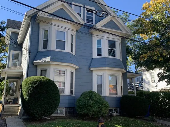 105 Chestnut St #2, Waltham, MA 02453