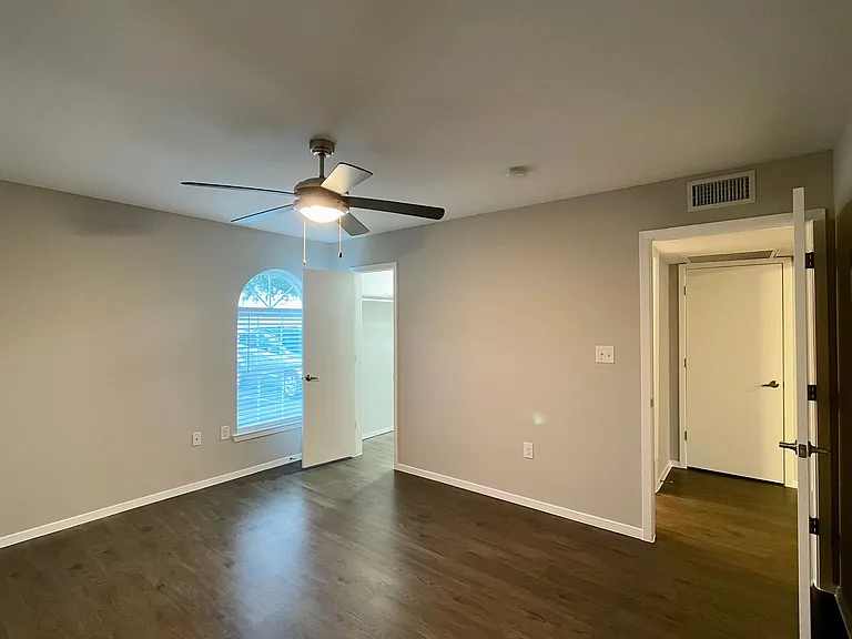 910 Duncan Ln #17 — Photo 11