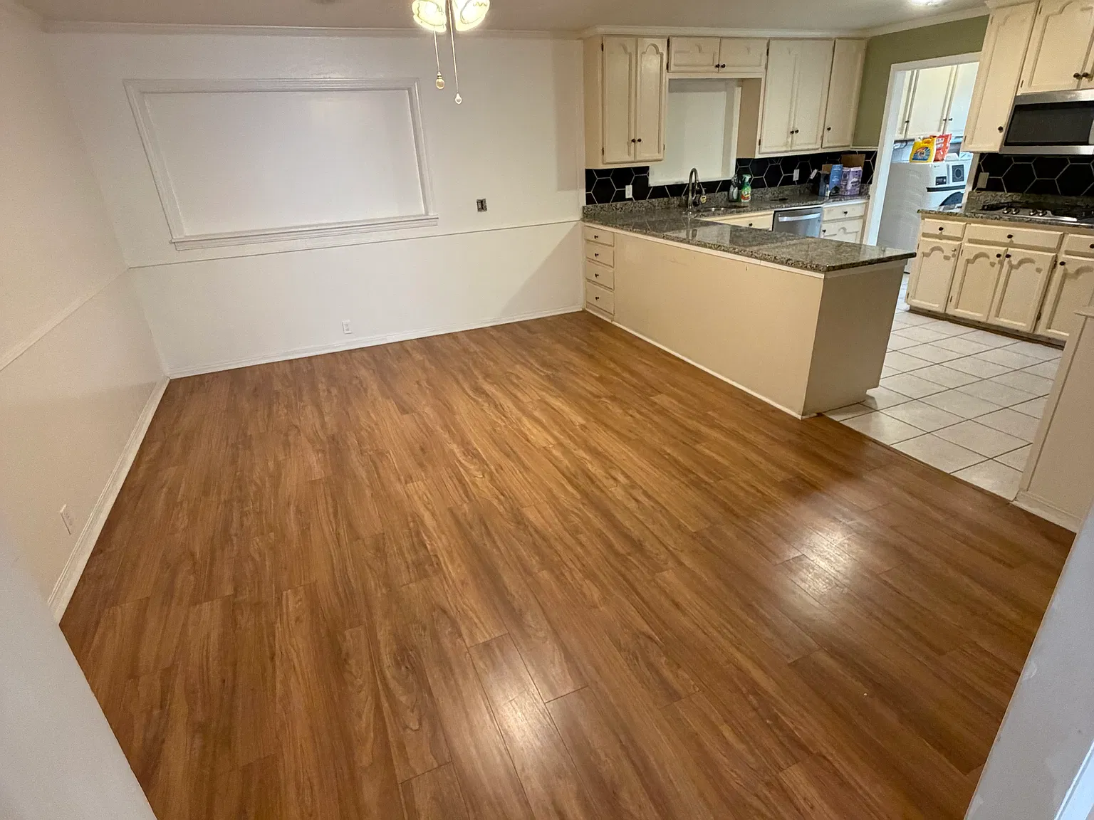 4 bed, 2000 sqft, $2,300 — Photo 4