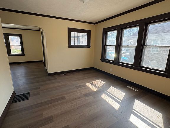 2nd image of 1620 Carney Ave