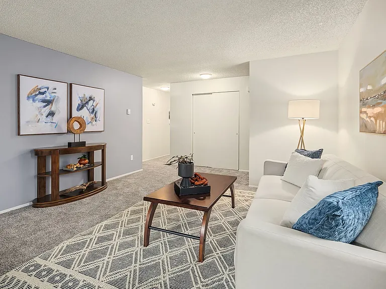 830 Sunrise Pl SW #E — Photo 5