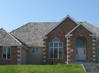 5619 SW 38th St, Topeka, KS 66610