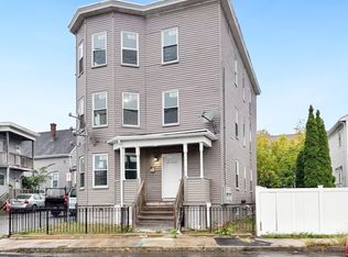 499 Boston St #1, Lynn, MA 01905