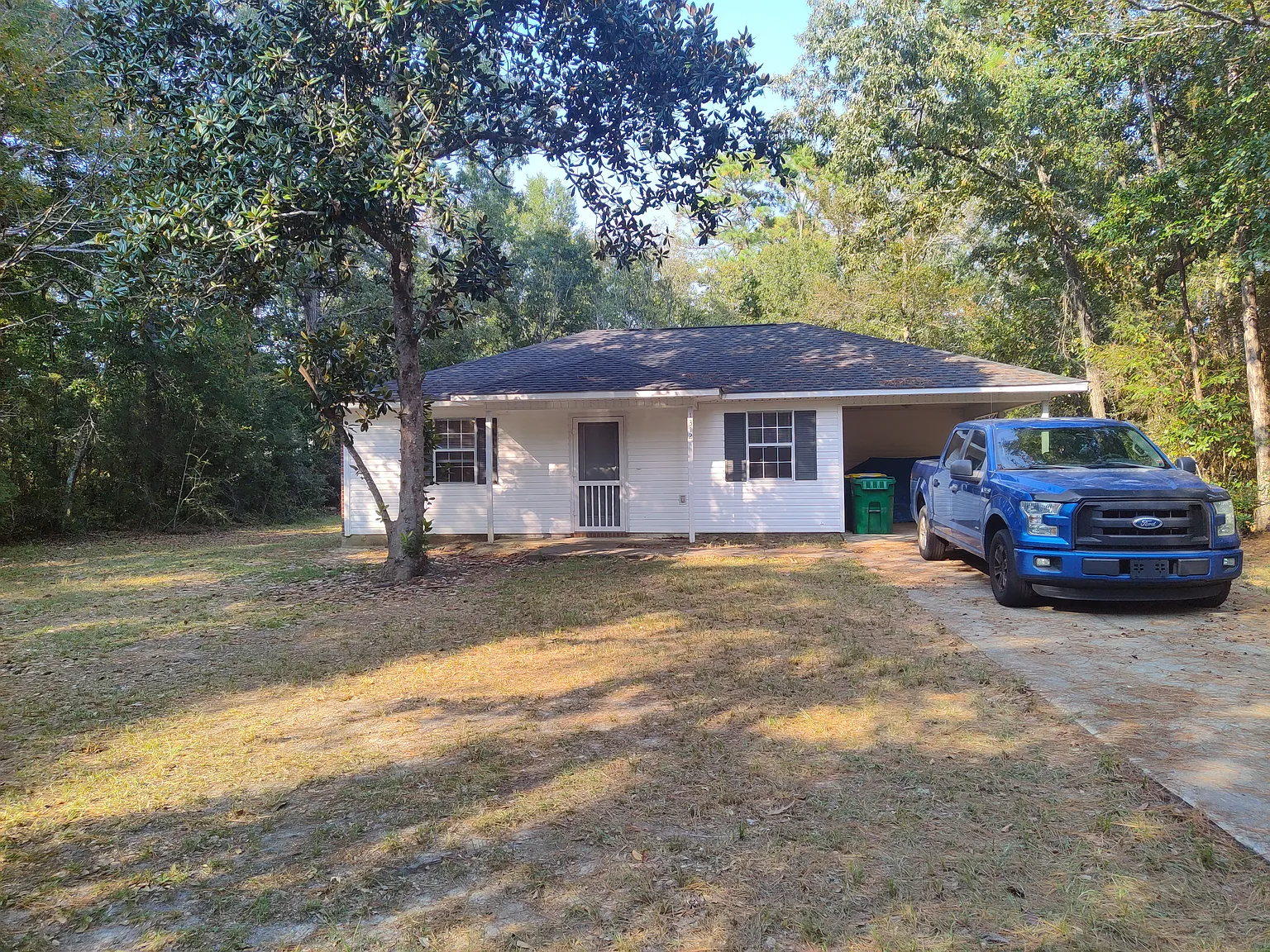 2 bed, 968 sqft, $1,600 — Photo 1