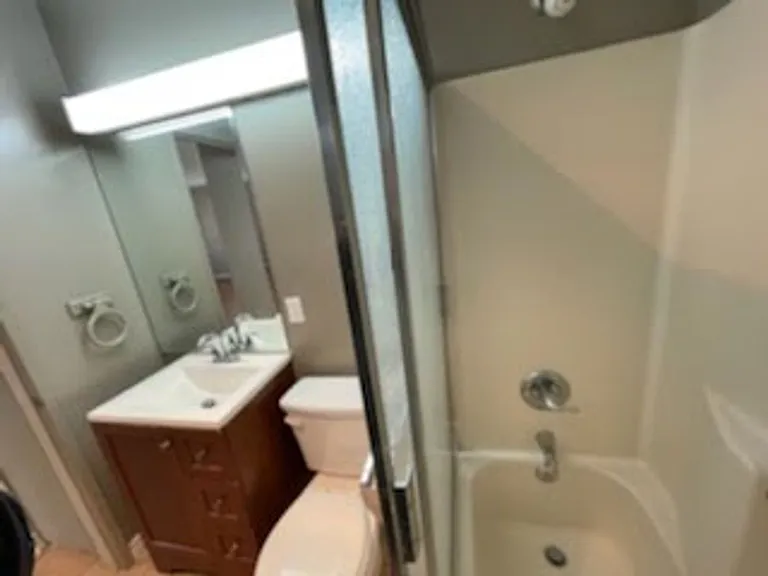 1618 Schrader Blvd — Photo 11