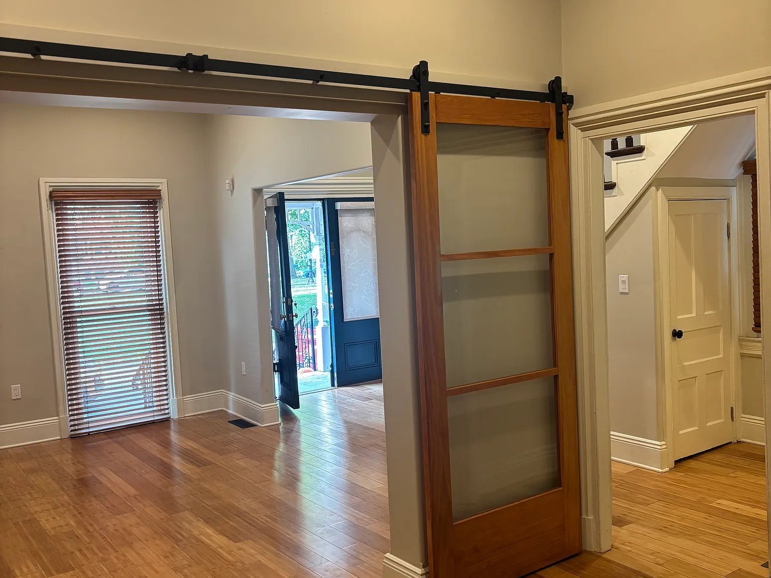 2 bed, 1.5 bath, 1200 sqft, $1,850 — Photo 4