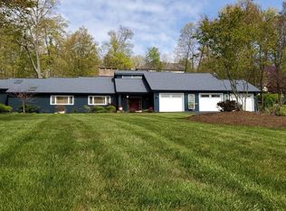 281 Bristol Ln, Hollidaysburg, PA 16648