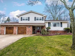 5 Marc Dr, Matawan, NJ 07747