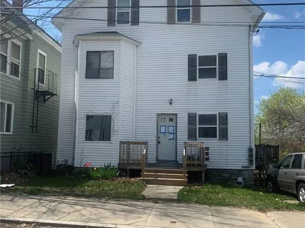 153 Grand St, Woonsocket, RI 02895