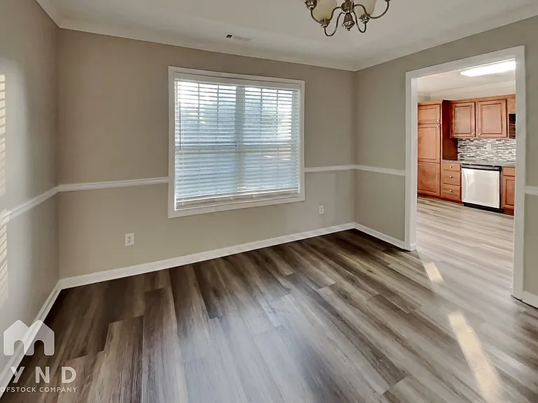 158 McArthur Dr — Photo 9