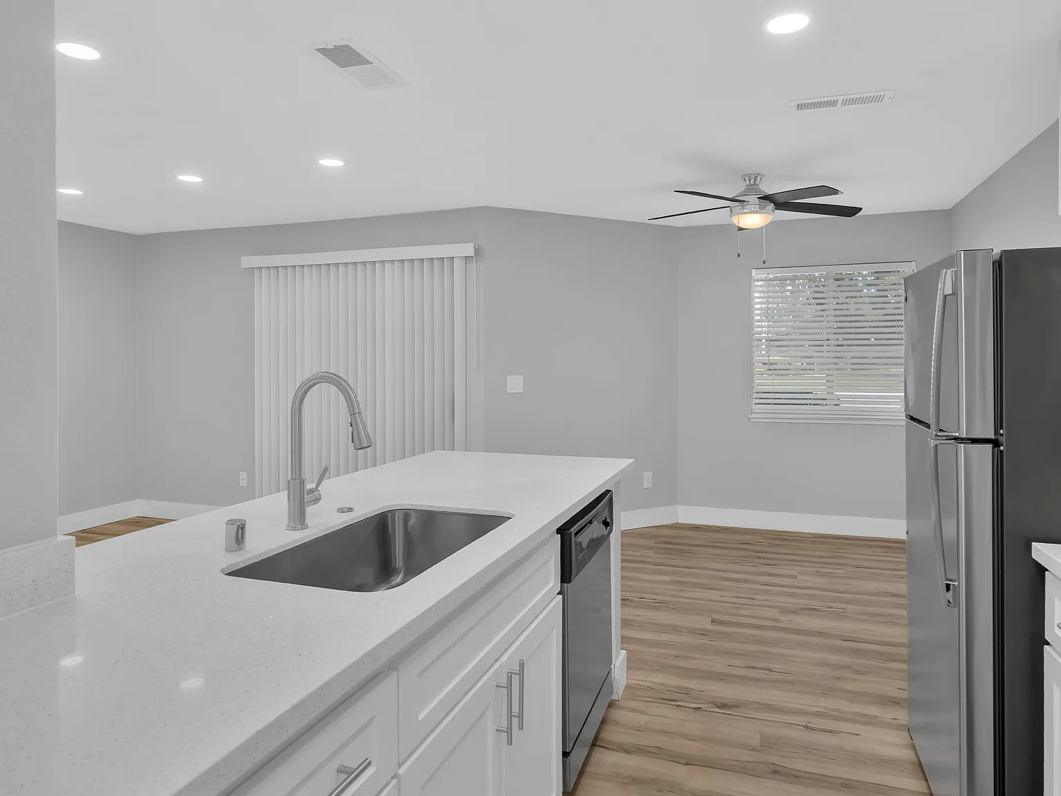 Summerview Apts — Photo 4