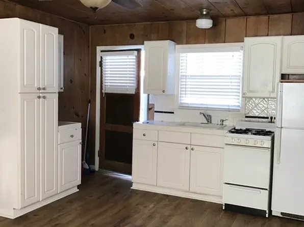 205 Seaview Ave, Santa Cruz, CA 95062