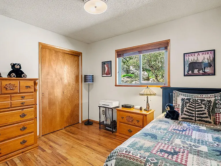 708 Seri Dr — Photo 7
