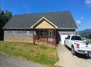 717 S 27th St, Middlesboro, KY 40965