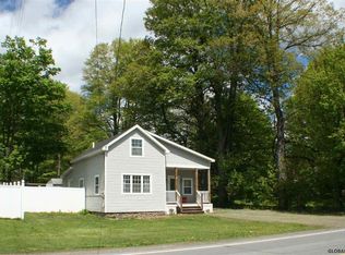 112 Main St, Poestenkill, NY 12140