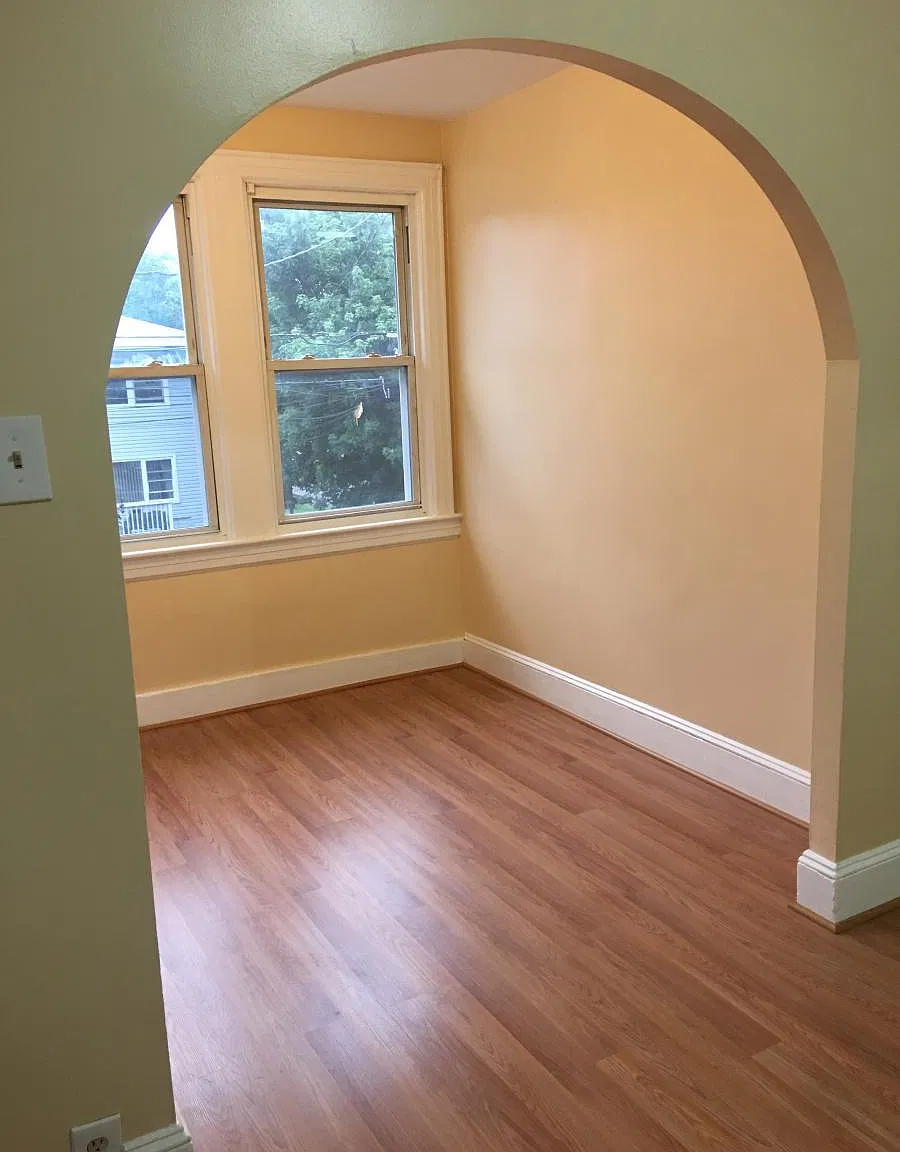 118 Dixon Avenue — Photo 4