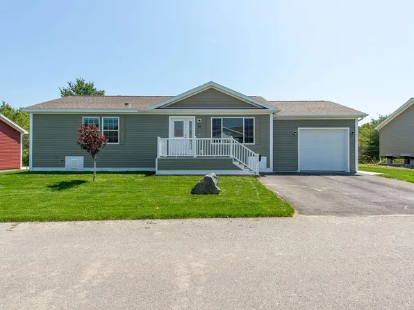56 Settlement Loop, Kittery, ME 03904