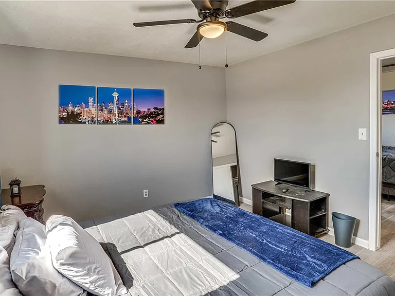 644 Swan Dr #1 — Photo 10