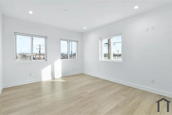 10609 S Inglewood Ave #1 — Photo 21