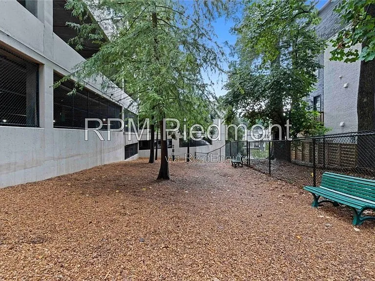 1820 Peachtree Rd #911 — Photo 44