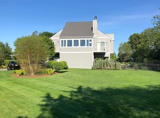 4 Meadow Ln, Westhampton Beach, NY