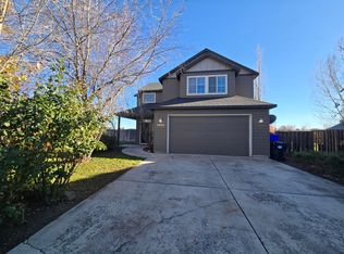 1422 NW Teak Ct, Redmond, OR 97756