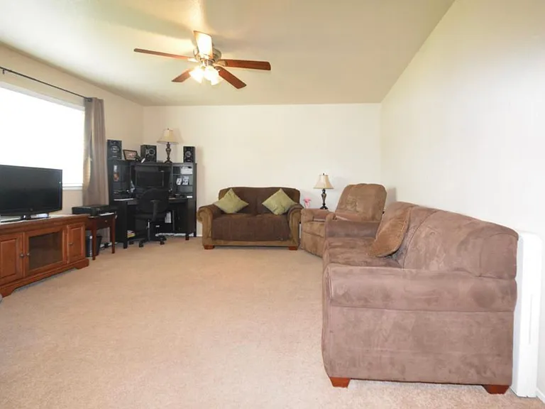 1282 Shaefer St — Photo 14