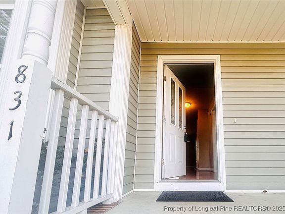 2nd image of 831 Northview Dr