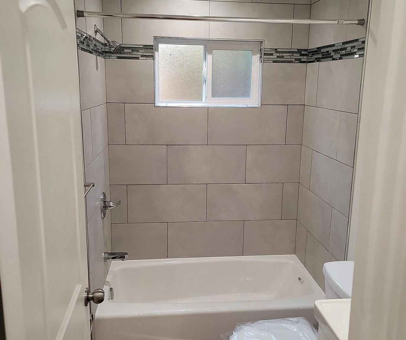 1 bed, 577 sqft, $2,395 — Photo 4