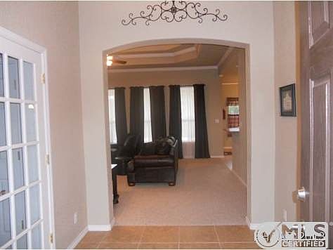 5th image of 905 Crestwood Dr