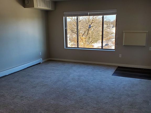 5th image of 1212 Washington Ave #304