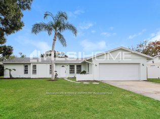 814 Plum Tree Ln, Sarasota, FL 34243
