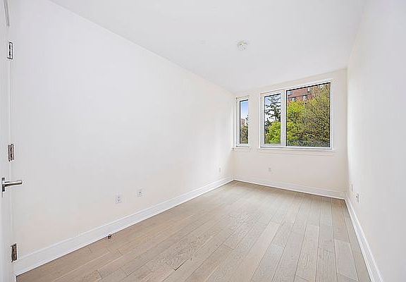 3rd image of 306 W 142nd St APT 4D