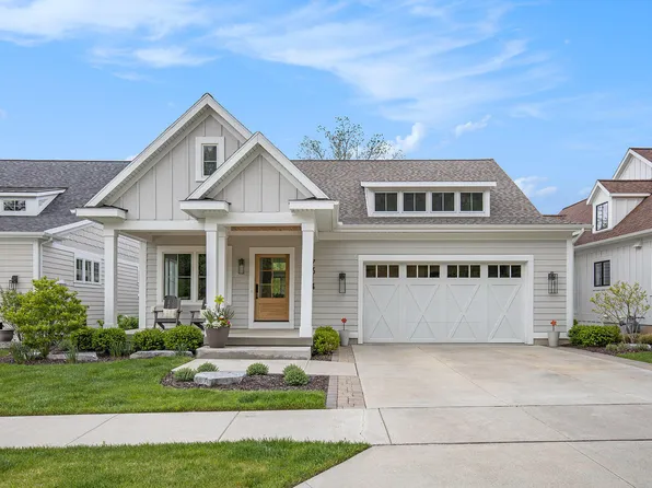 7314 Schoolhouse Dr SE, Ada, MI 49301