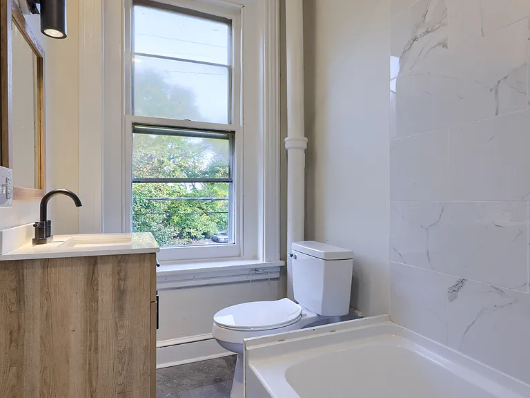 536 W James St #3 — Photo 6