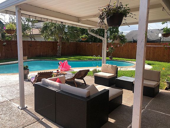2nd image of 3511 Hyman Ct