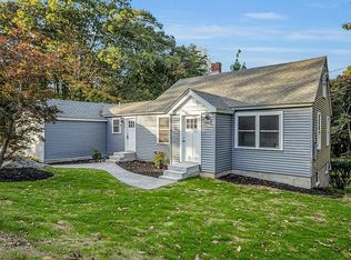 102 Turnpike Rd, Ashby, MA 01431