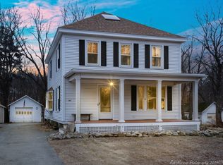 64 Central St, Topsfield, MA 01983