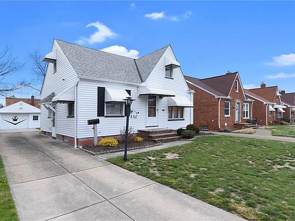 3rd image of 8302 Deerfield Dr