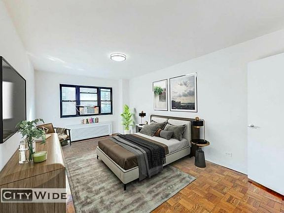 3rd image of 165 E 35th St #3L