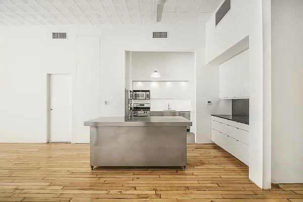 Rented by Corcoran | media 22