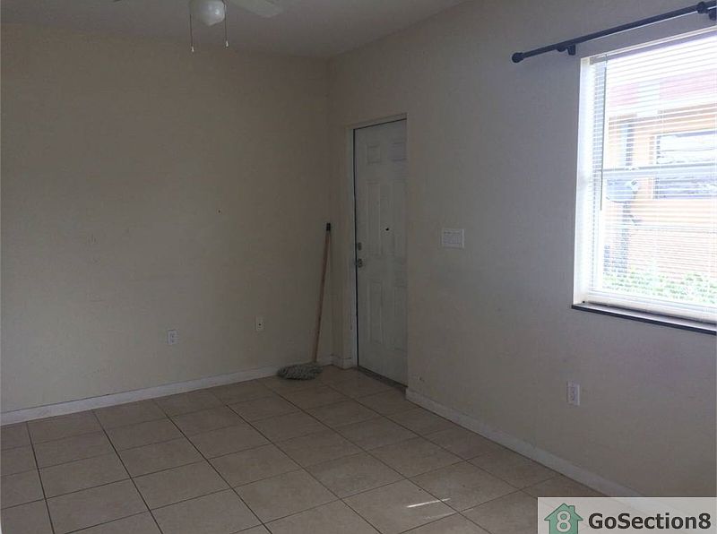 2nd image of 801 W 2nd Ave #8