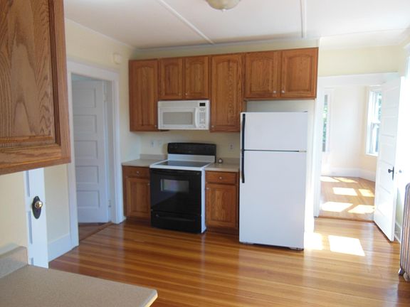 4th image of 2-48 Margin St #2