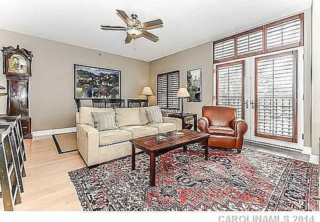1320 Fillmore Ave #329