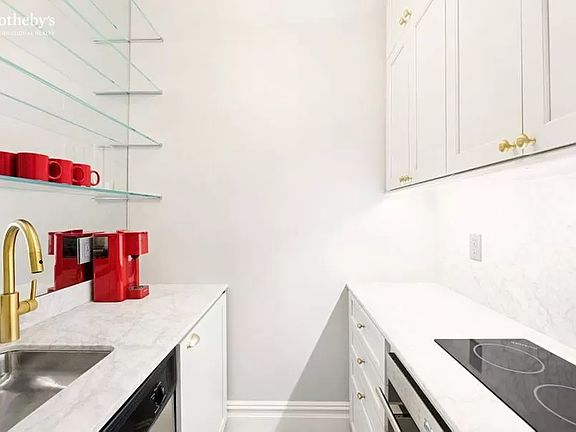 5th image of 465 Park Ave APT 12F