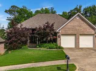 28 Clervaux Dr, Little Rock, AR 72223