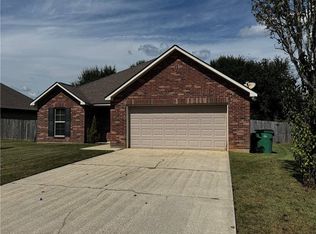 28469 Mollys Pl, Ponchatoula, LA 70454