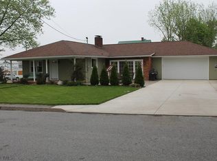 200 E Julian St, Martinsburg, PA