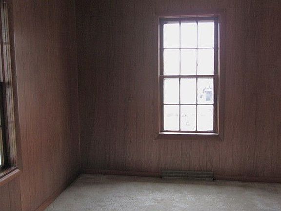 5th image of 900 Park Dr